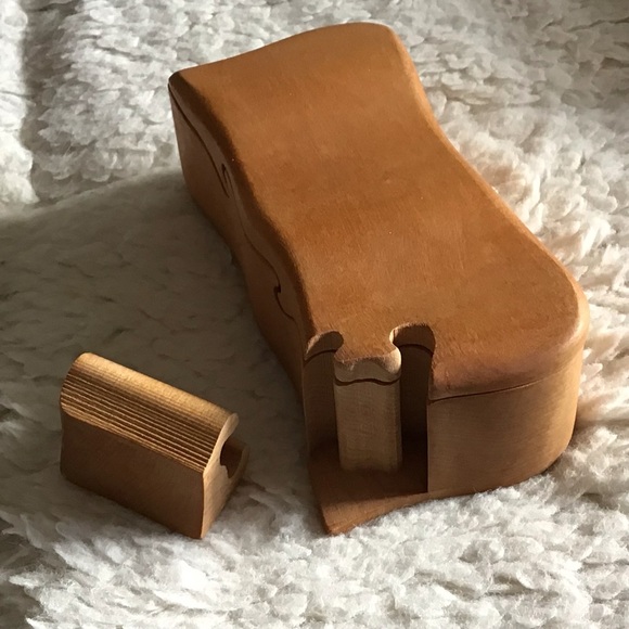 Hand Carved and Signed Pine Puzzle Stash Box - Picture 6 of 10